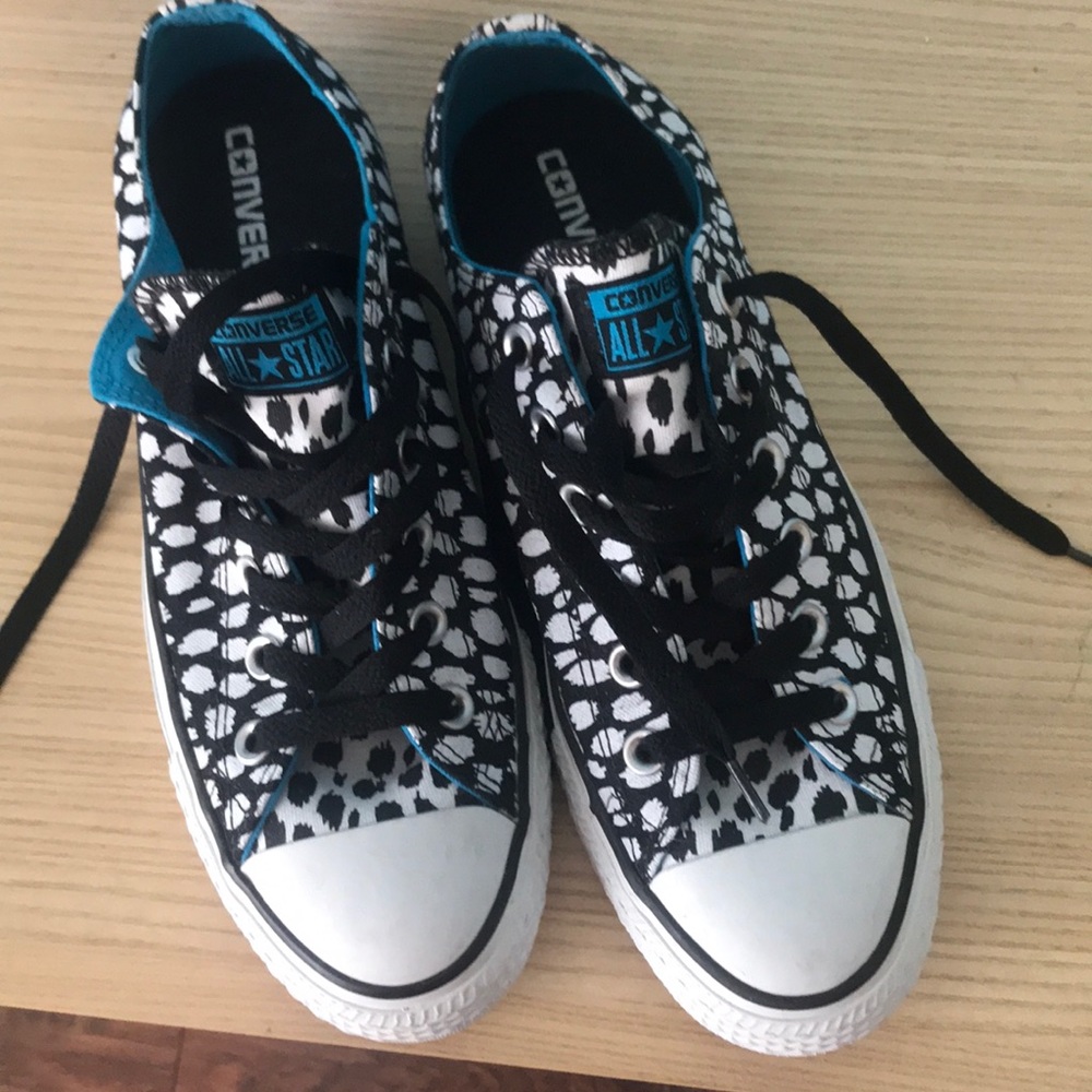 Converse never worn
